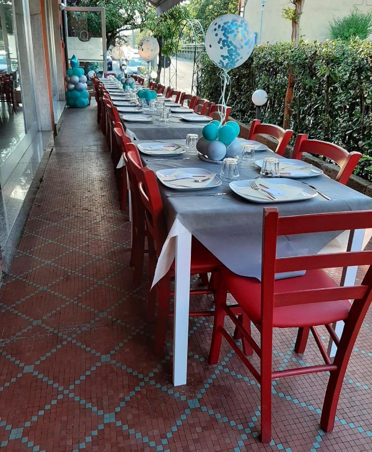 San Quirico Locanda Ristorante Pizzeria Otel Barbarasco Dış mekan fotoğraf